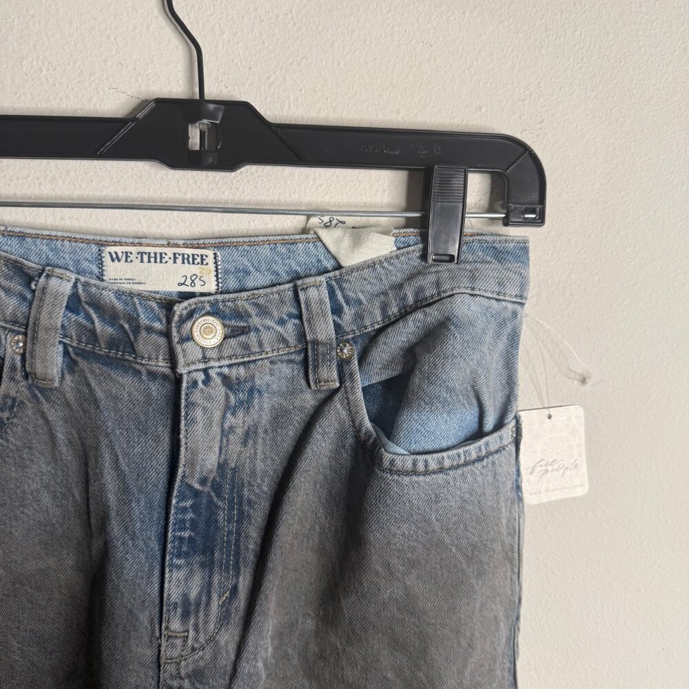 Free people NWT Women's 28 Blue Denim Tinsley Baggy High Rise Jeans Casual - Picture 3 of 5